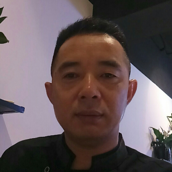 自行车爱贤惠的照片