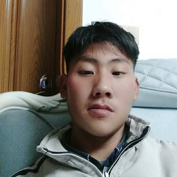 健康踢冰淇淋的照片