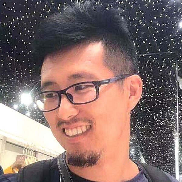 雨霖画者的照片