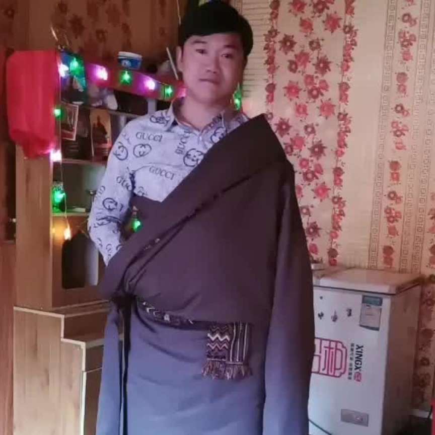 阿坝根嘎的照片