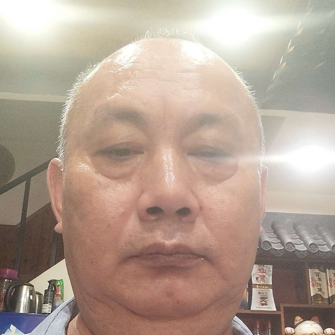 自觉用水杯的照片