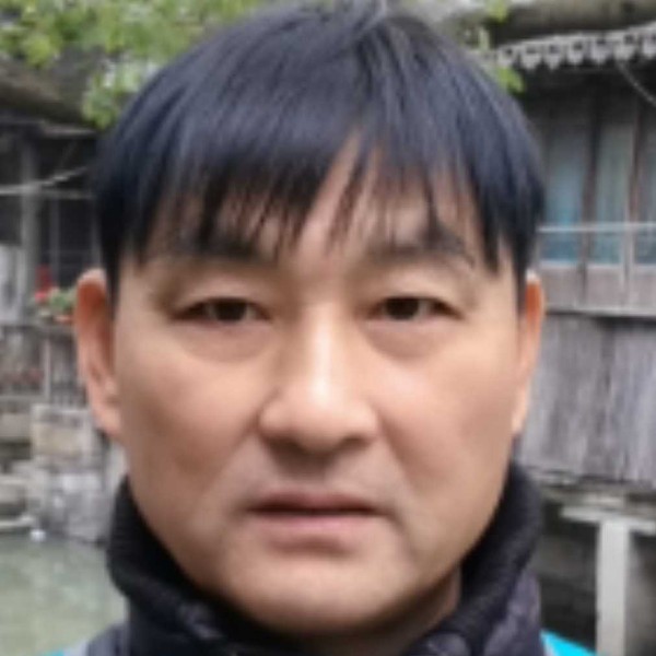吕兔子的照片