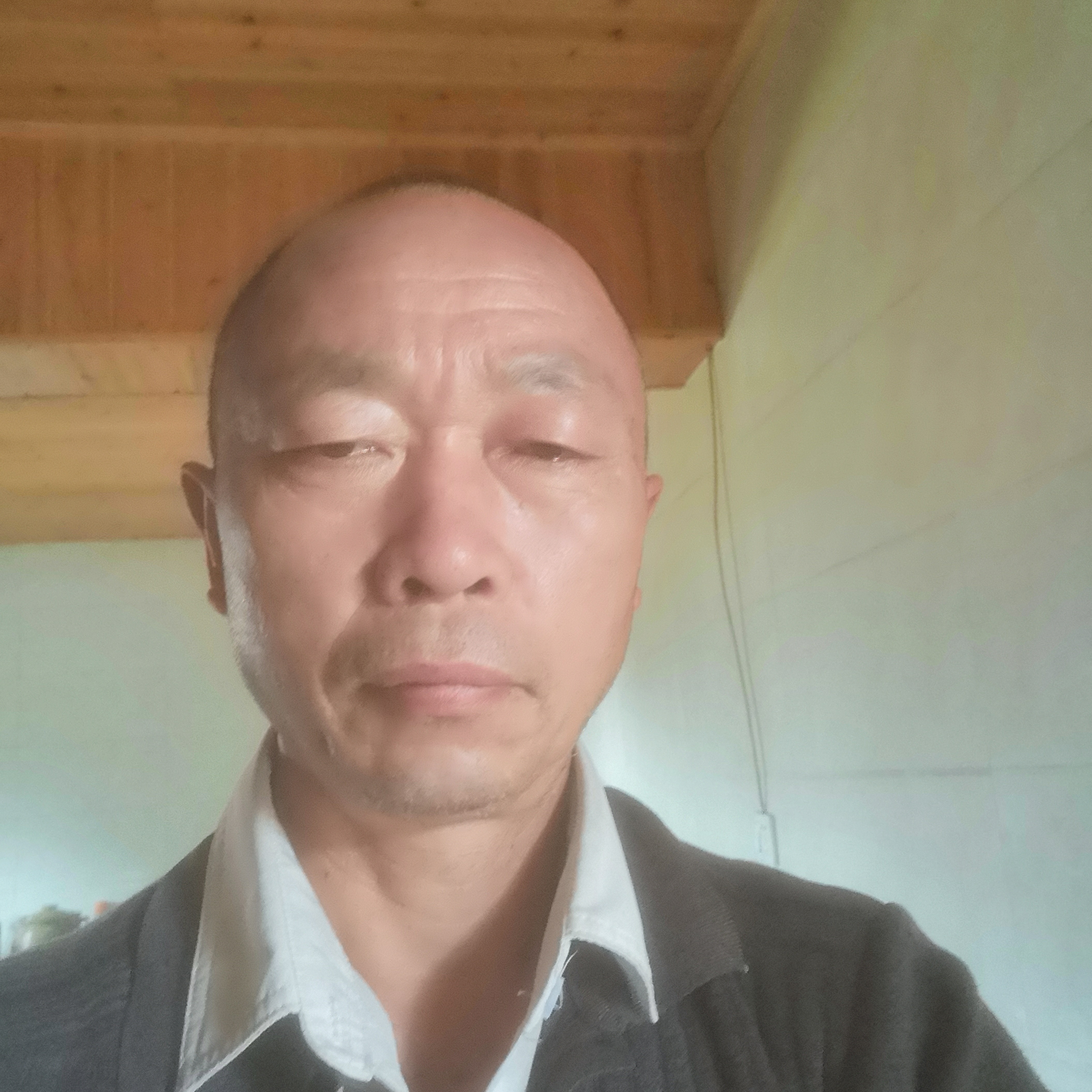 勤劳愿青衣的照片