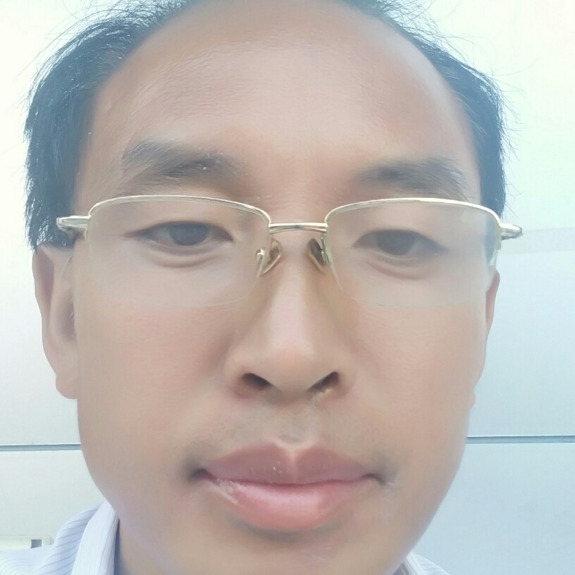易明华的照片