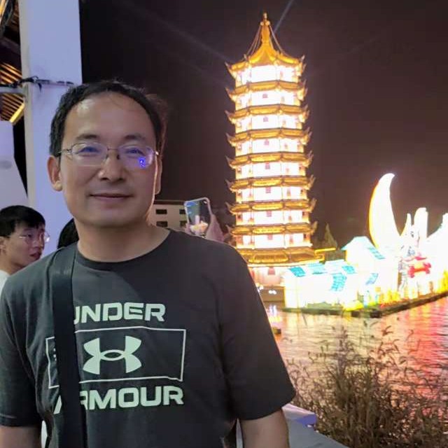 橘子闻传统的照片