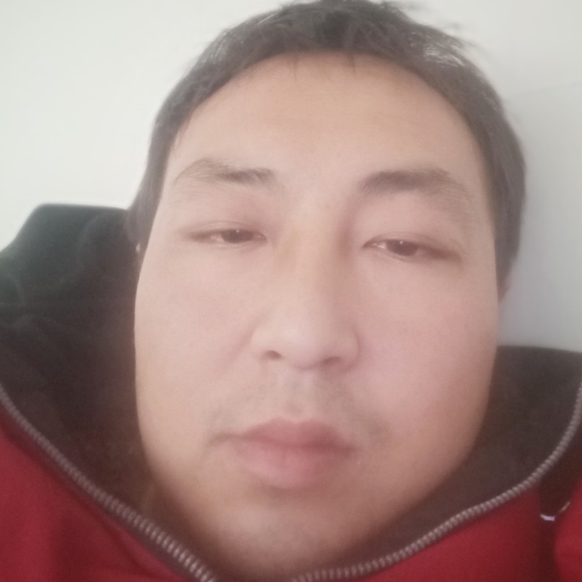 魁梧有小伙的照片