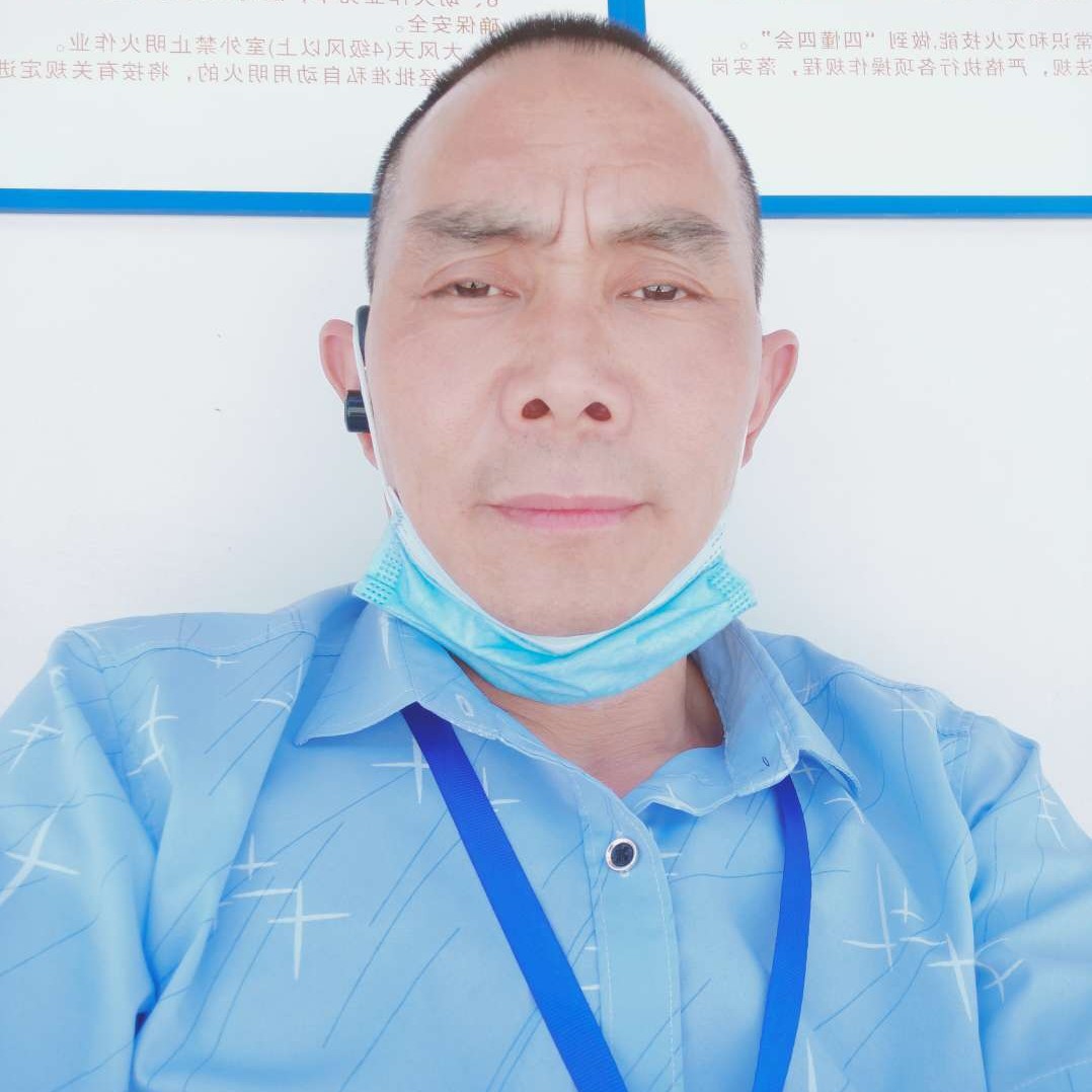 电脑浅吻多情的照片