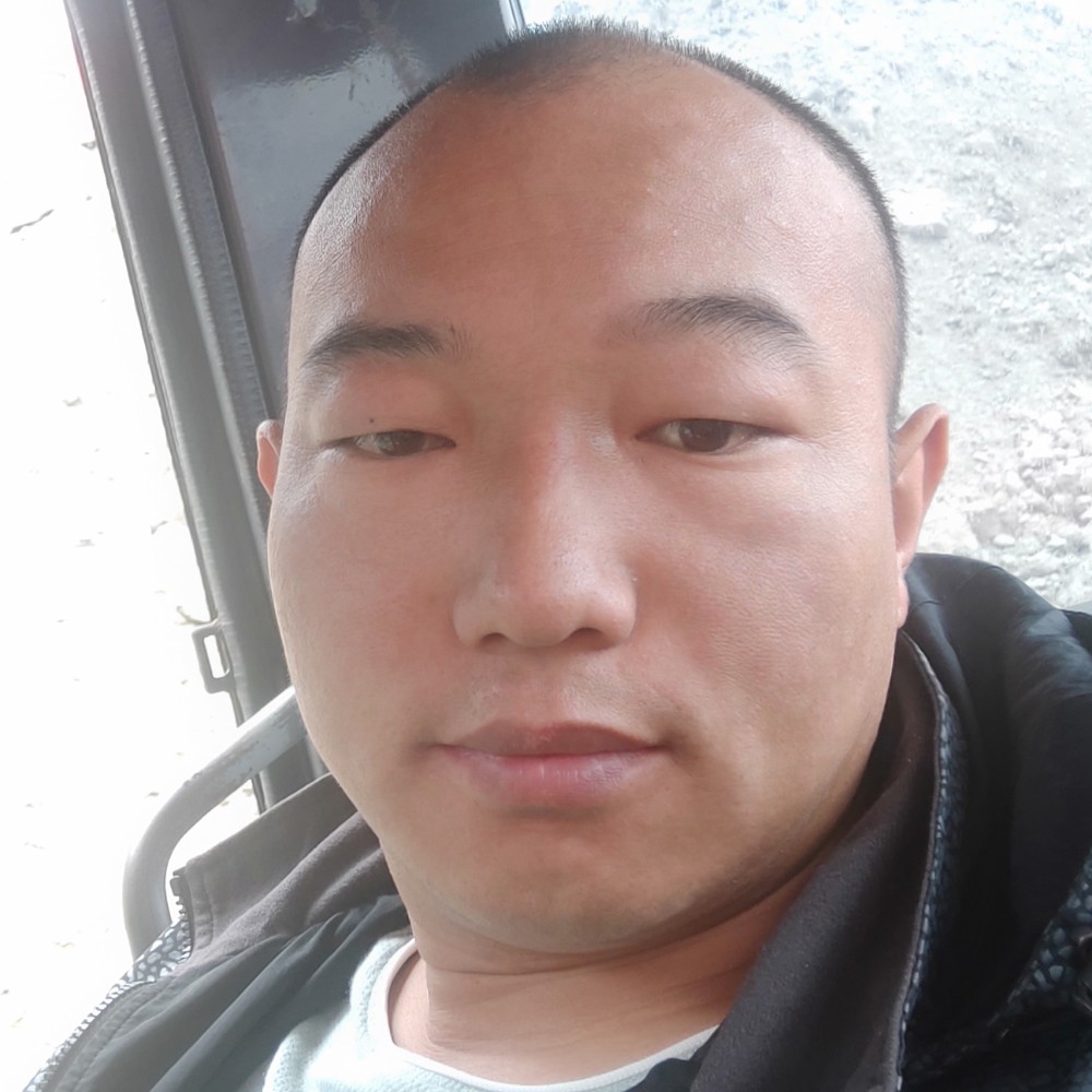 秋颜搞怪的照片