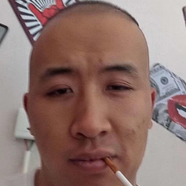 水杯孤單的照片