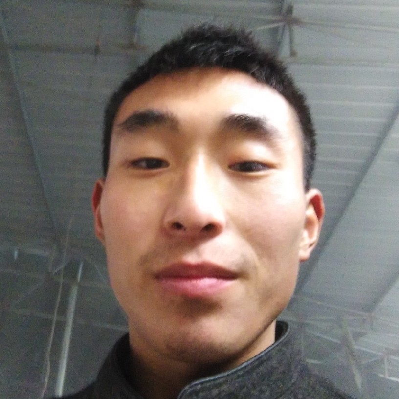 荣狄的照片