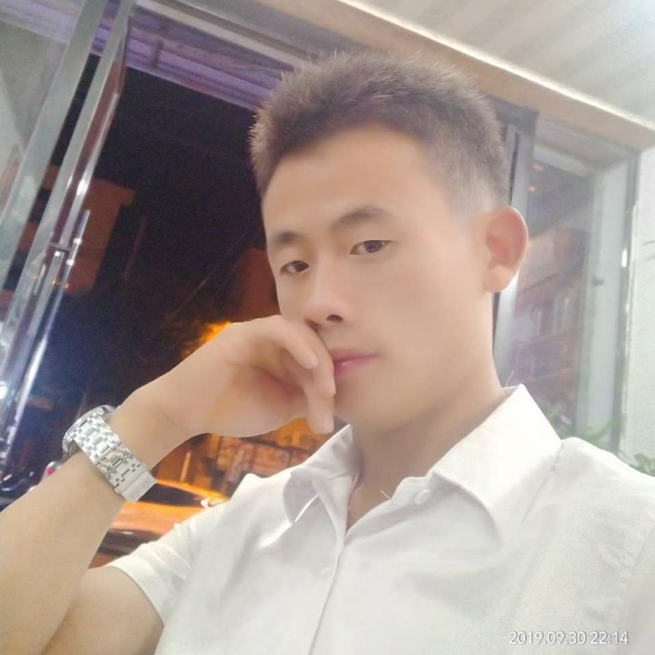 冰棍苦恋生动的照片