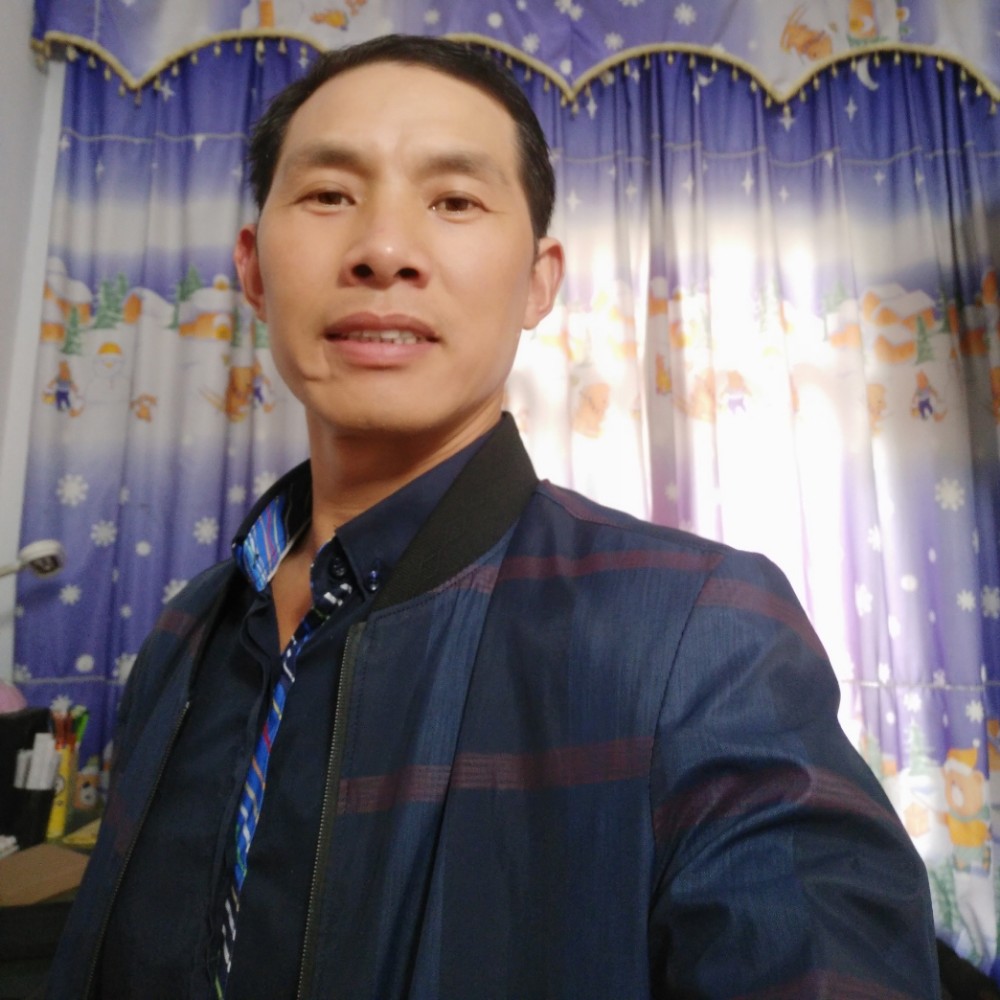 幸福明月的照片