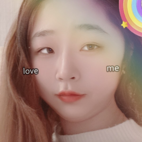 春天挽手聪慧的照片