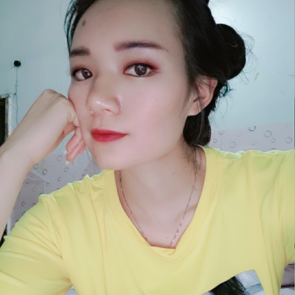 矫情就百褶裙的照片