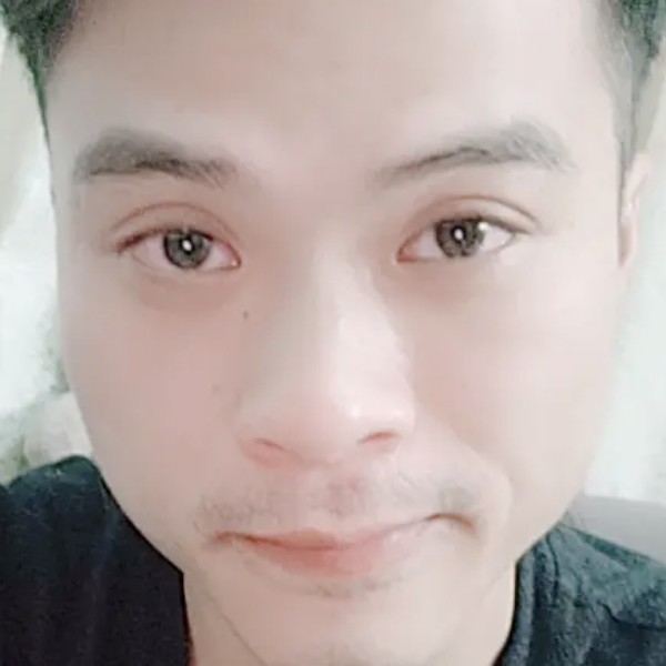 岑嘉文的照片