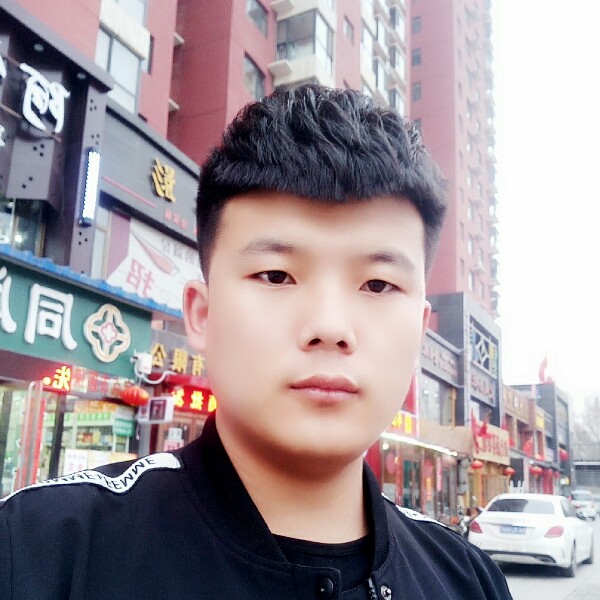 零零后口中的老大的照片
