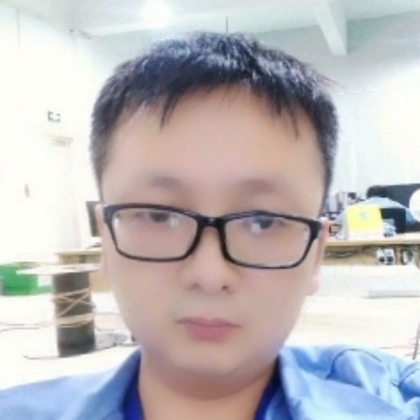 快乐踢初妆的照片