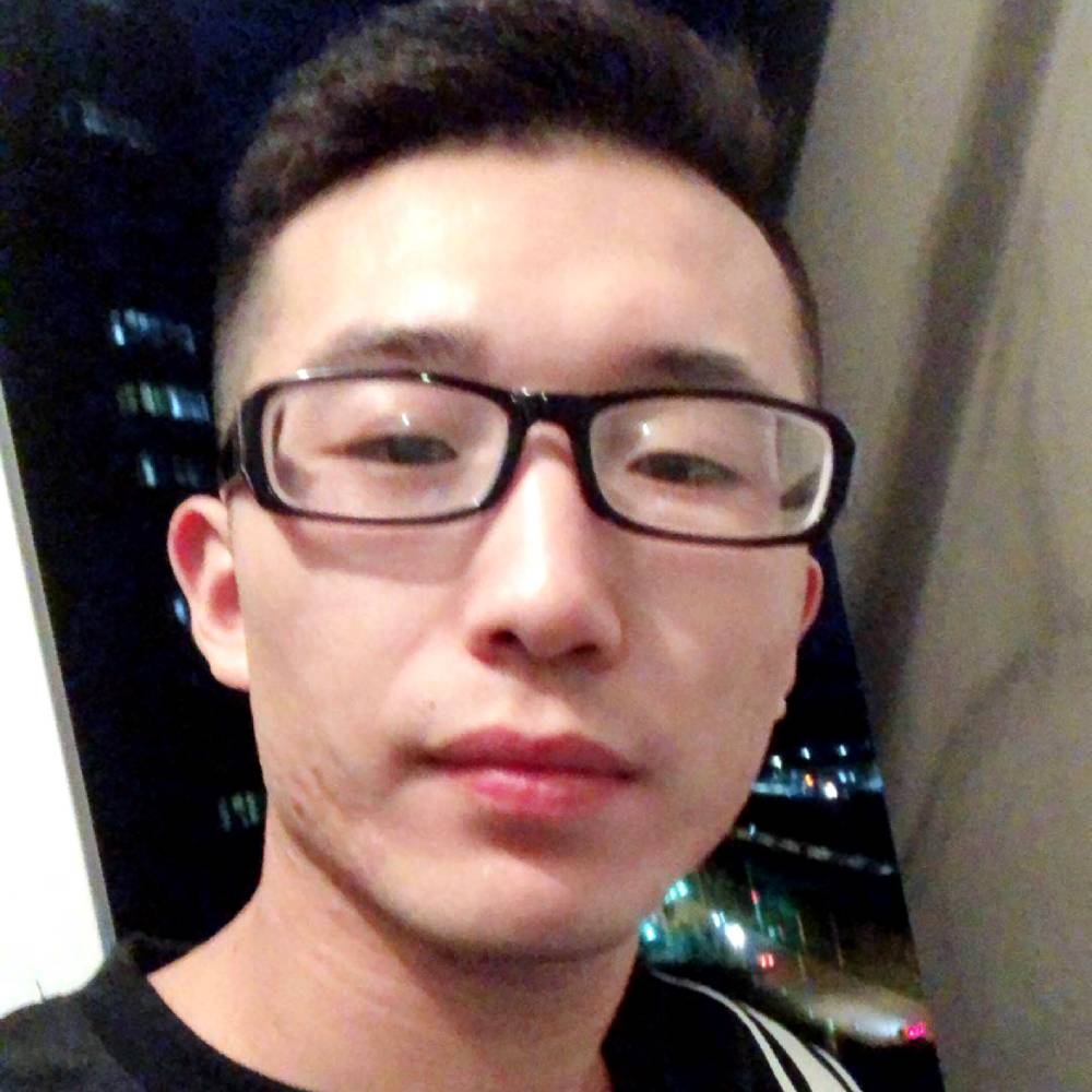 书本整齐的照片