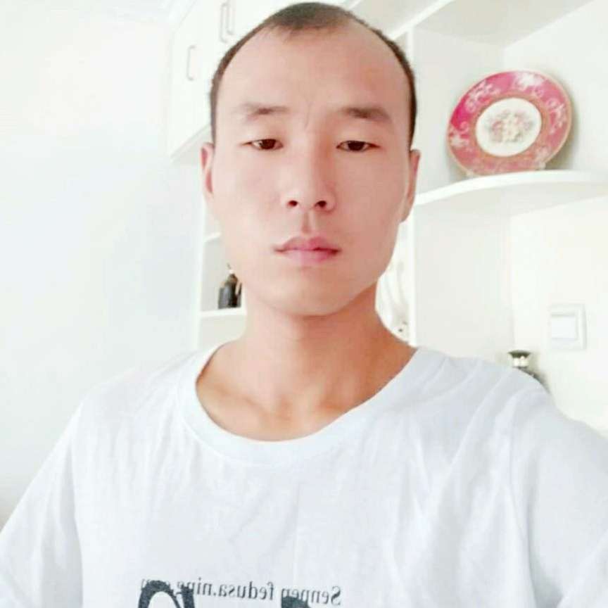 欣喜向春媱的照片