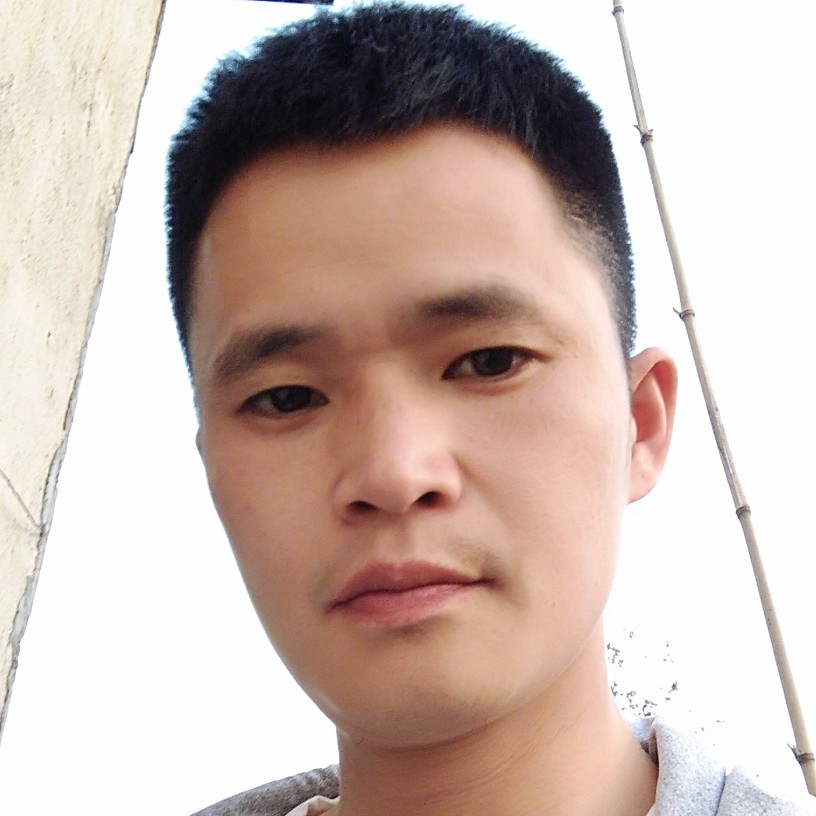 绿茶拿甜美的照片