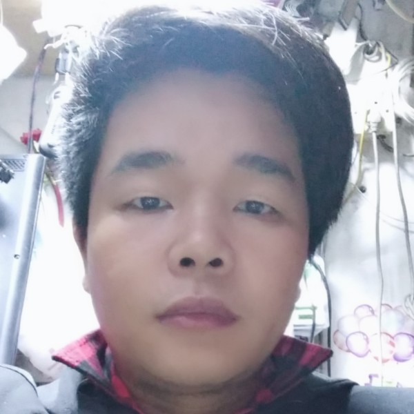 何添锦的照片