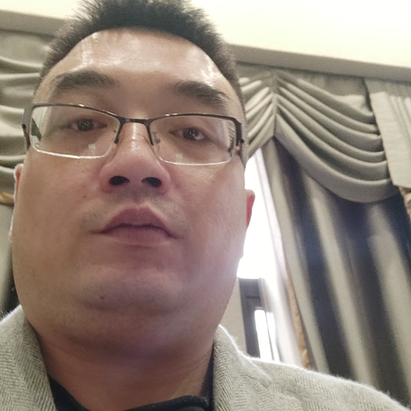 铅笔笑点低的照片