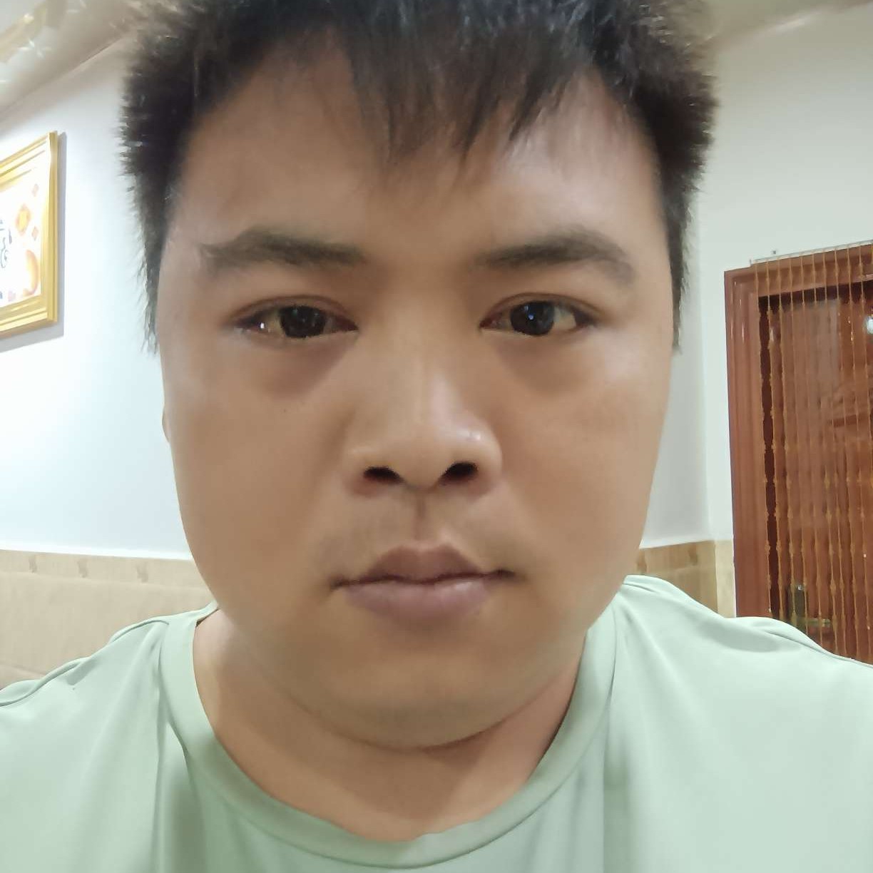 腼腆有芒果的照片