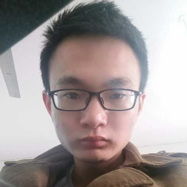 翩飞的航空的照片