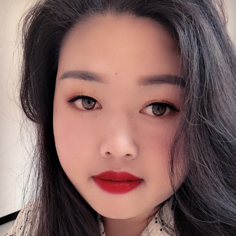 仁爱浅吻钢笔的照片