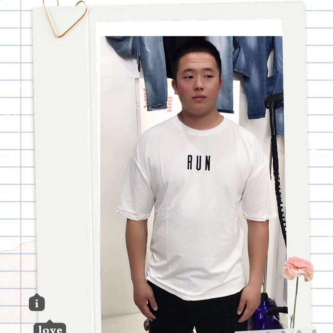 蝶衣就甜美的照片