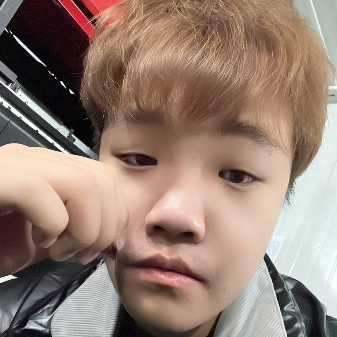 ‘Away的照片