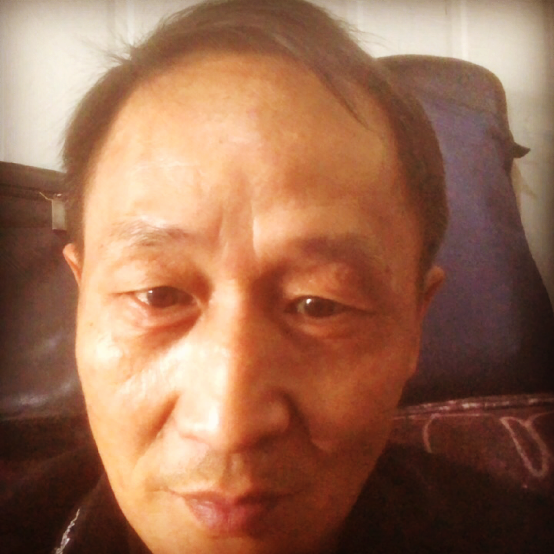 漂泊的秋叶的照片