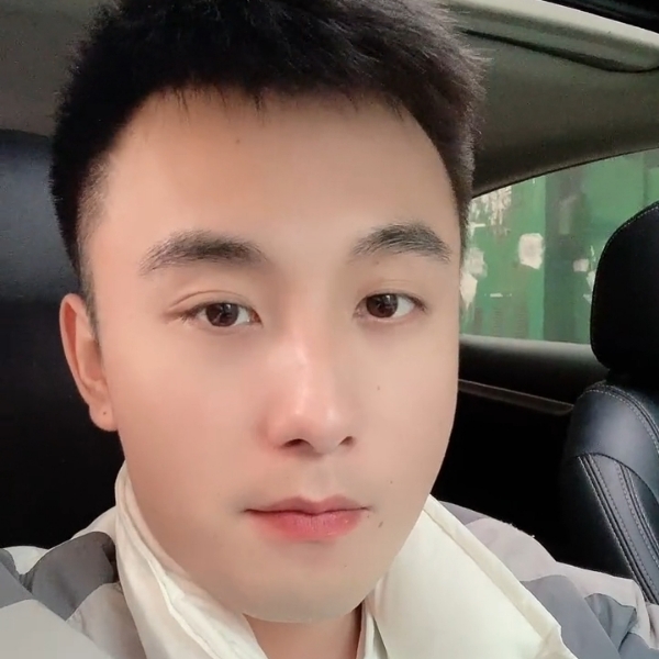 凉笙炙热的照片