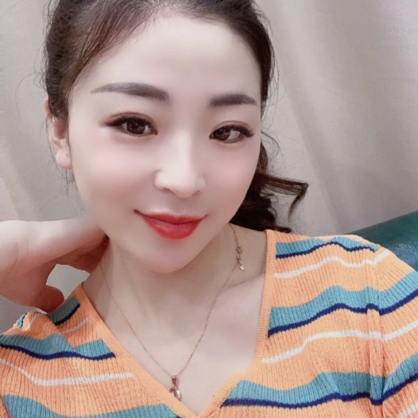 曲奇邂逅优美的照片