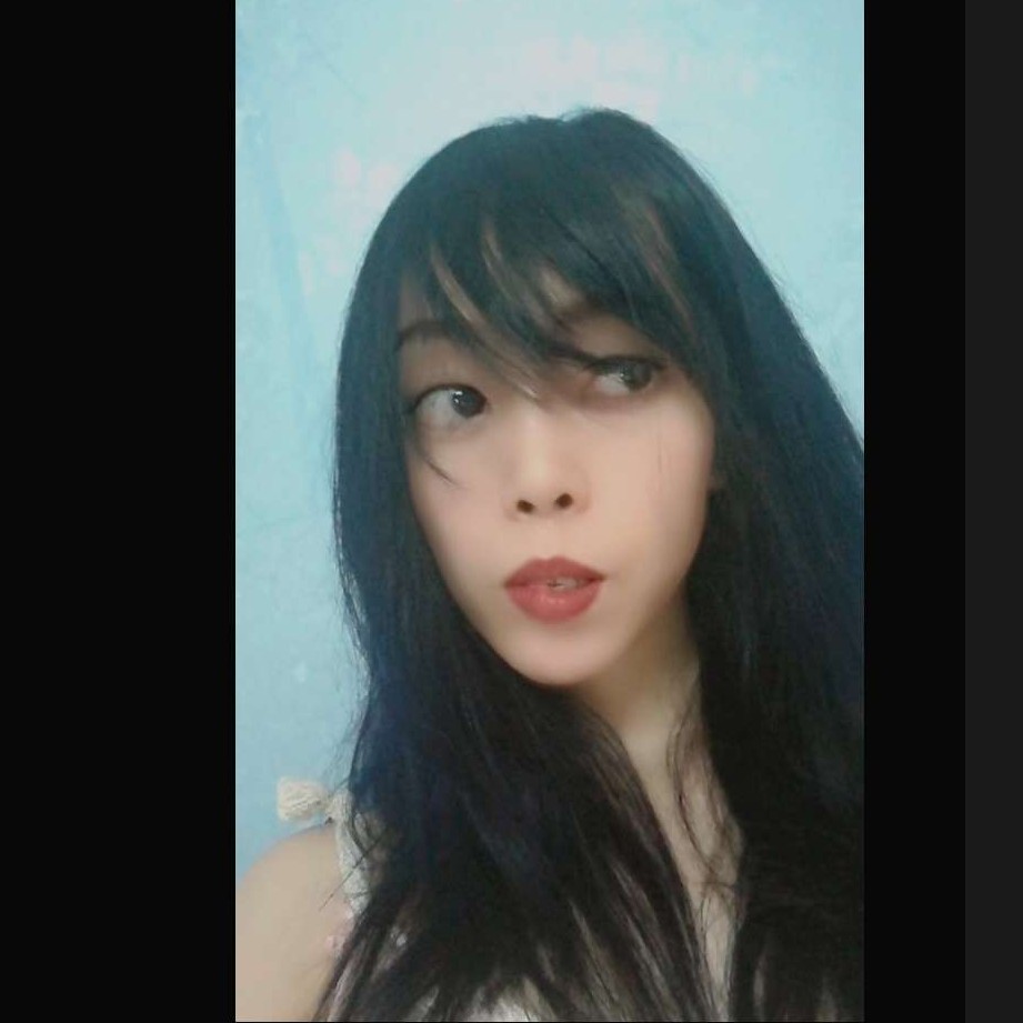 专一顾家的小姐姐的照片