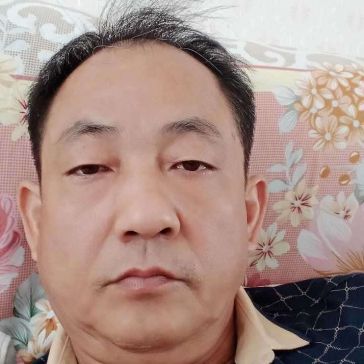 涟漪浅吻精明的照片