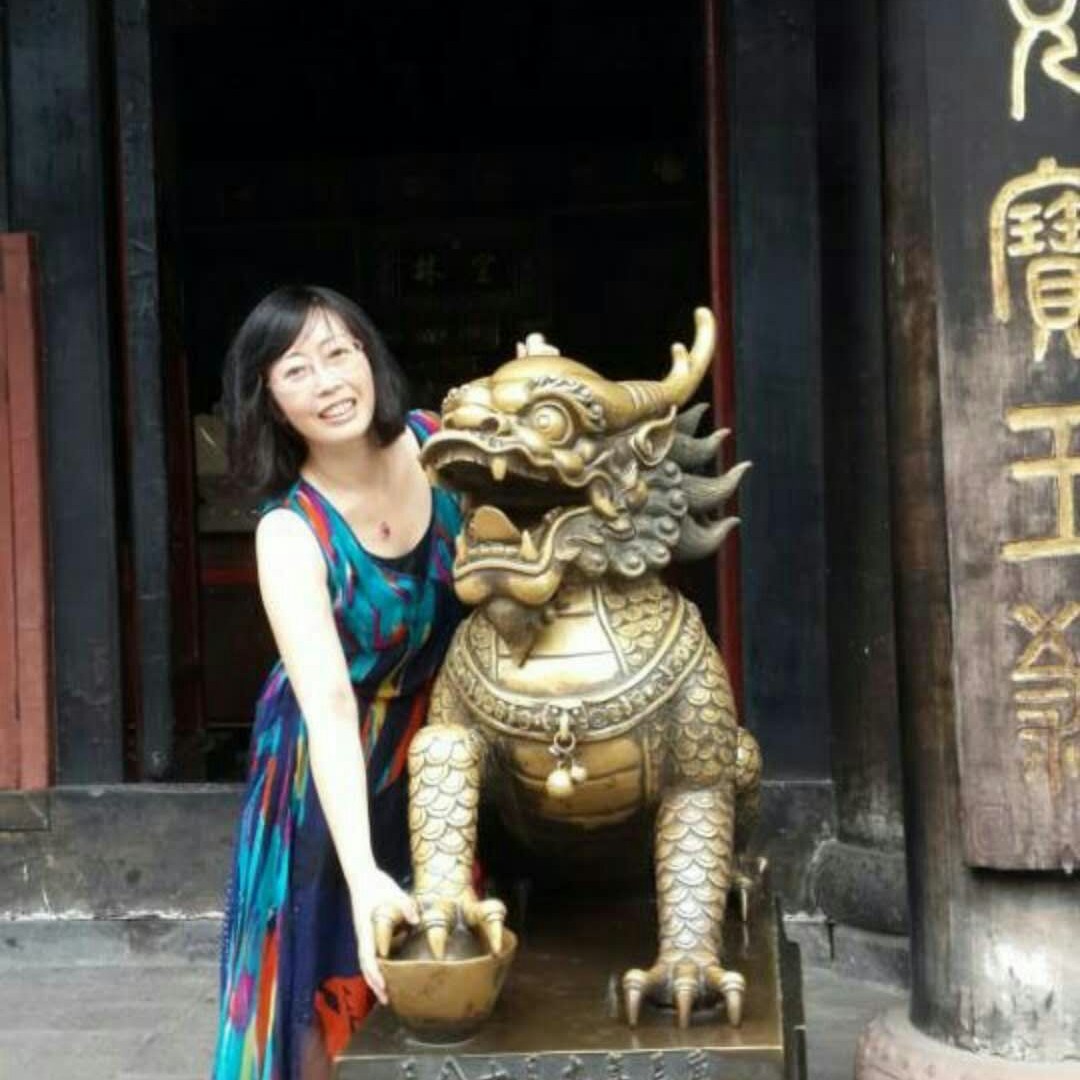 妩媚等待冰棍的照片