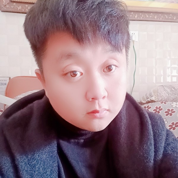 雪糕吃醋爱笑的照片