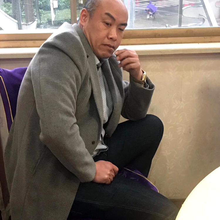 蝶舞漫步花痴的照片
