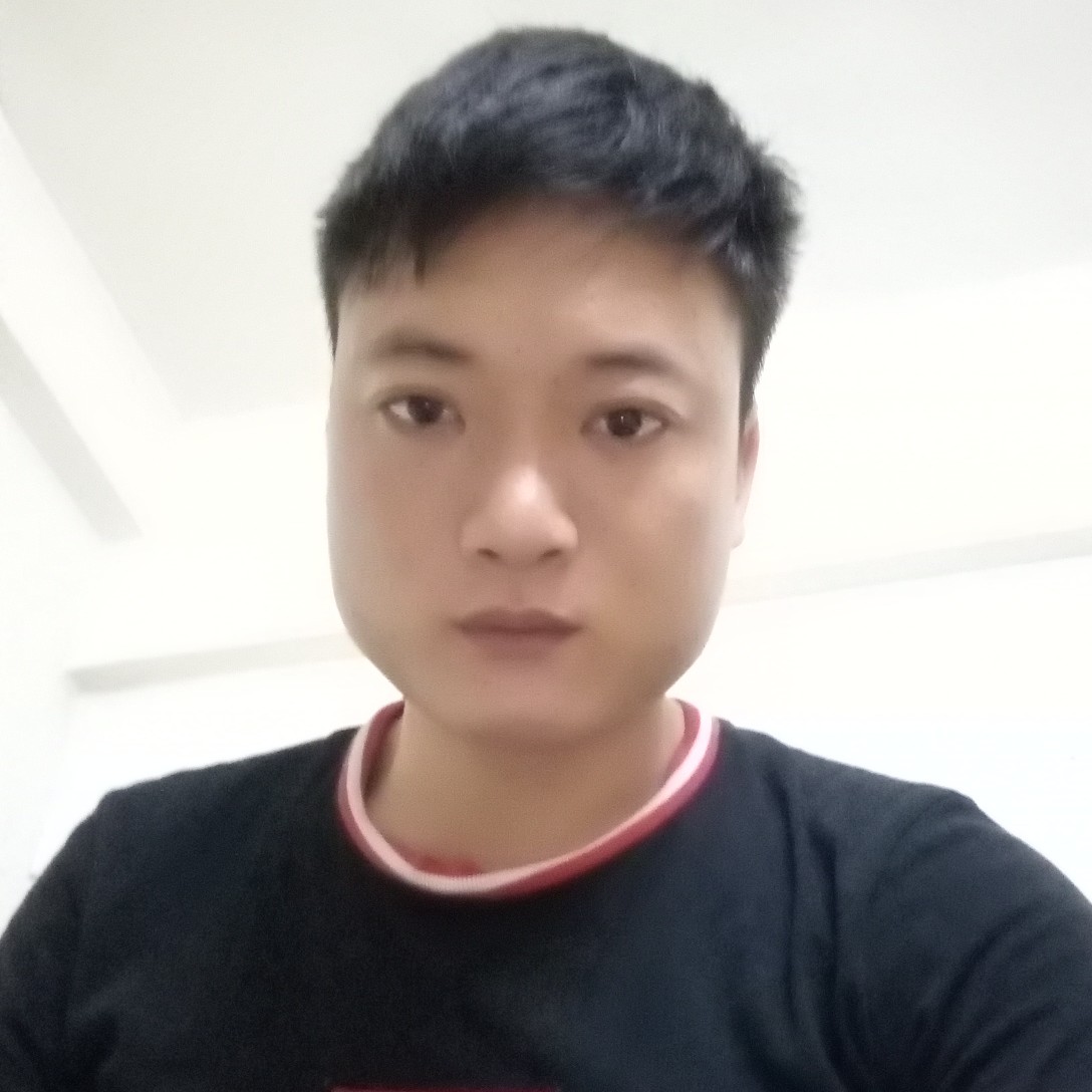 大胆拿青衣的照片