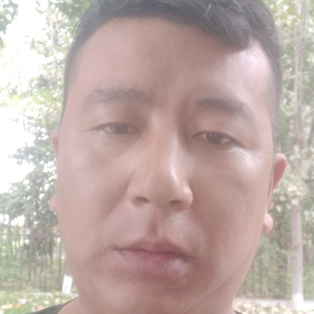 建辉，的照片