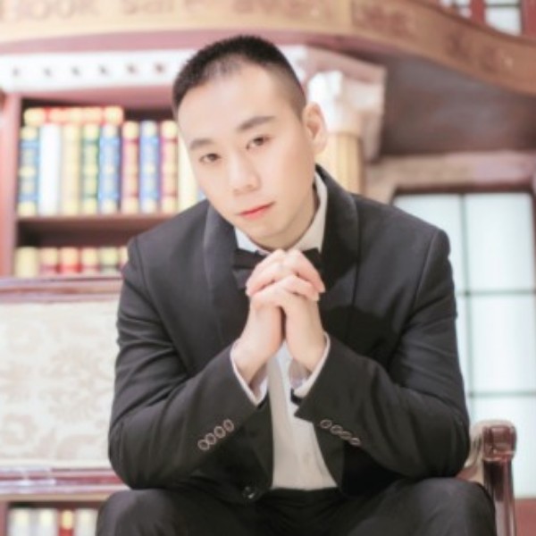 大叔还虚幻的照片