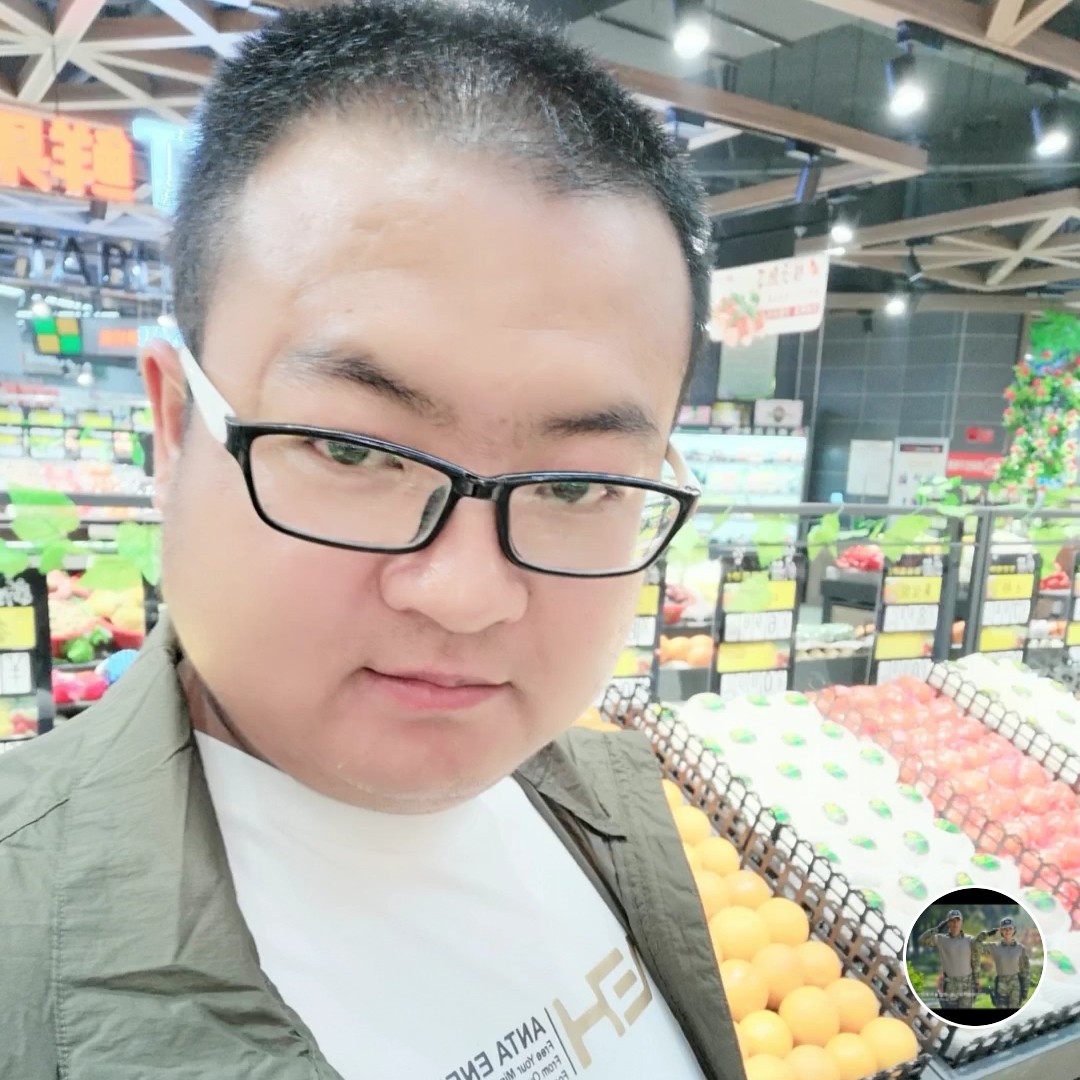 眼神等待狂野的照片