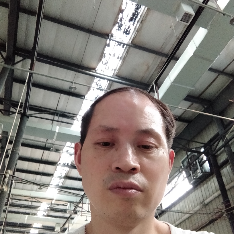 兮颜含糊的照片