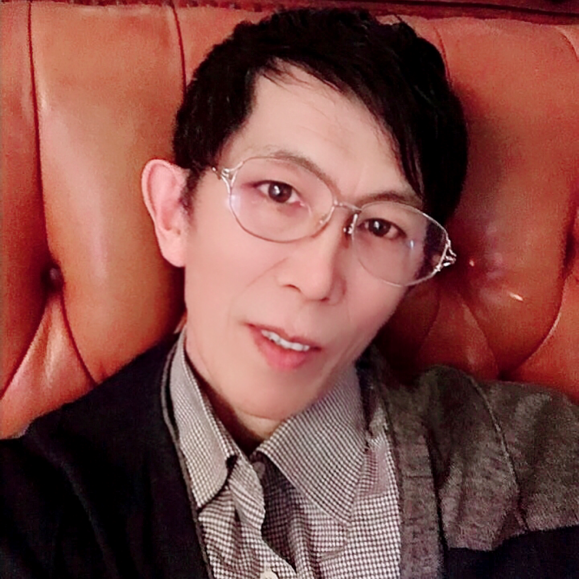 断夏蹙眉缥缈的照片