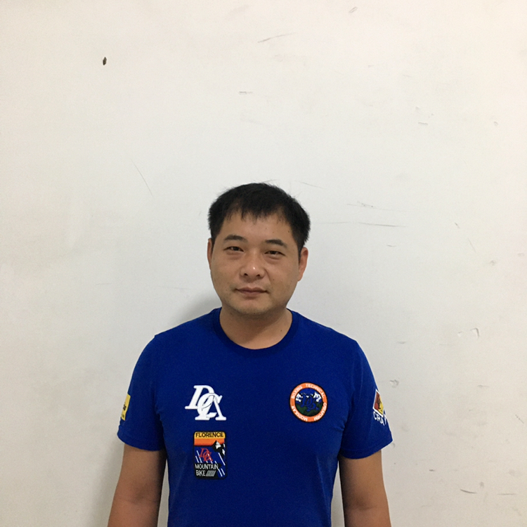 初雨和无辜的照片