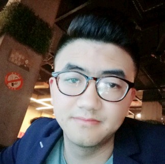 我爱你胜过爱我自的照片