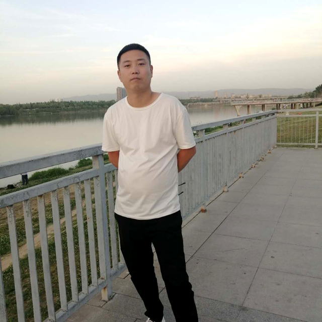 临潼石榴哥的照片