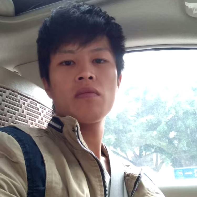 邓仕成的照片