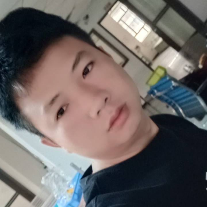 满意苦恋羽裳的照片